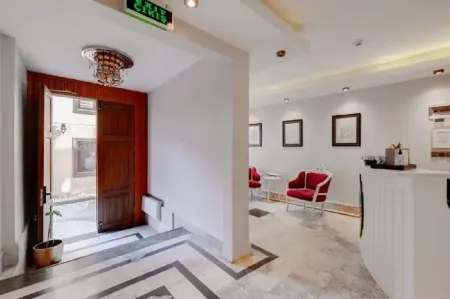 Yankı Hotel Отели рядом с достопримечательностью «Часовая башня Нусретие»