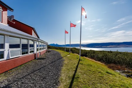 Hotel Glymur Отели в г. Kjosarhreppur