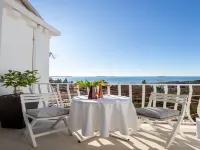 2 room apartment with hot tub Hotels in Mlini