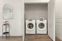 Beautiful 3 bedroom oasis close to downtown