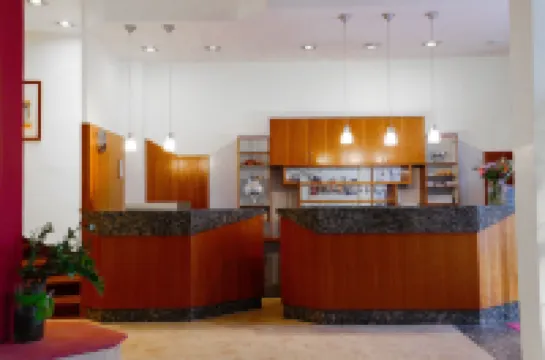 โรงแรมทรีร์เรอร์ โฮฟ โรงแรมในโคเบลนซ์