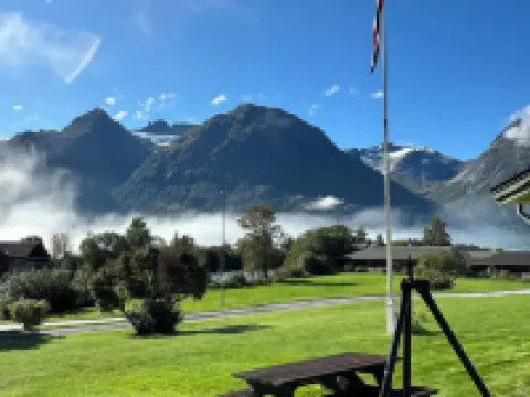 Vollsnes Feriehus Hotels in Stryn