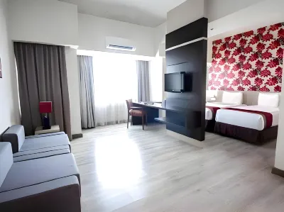 Solo Paragon Hotel & Residence Hotels in 