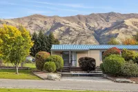 Hampshire Holiday Parks – Wanaka Hotels near ThatWanakaTree