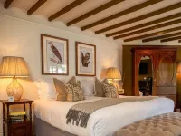 High Corner Inn Hotels in 