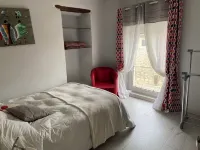 LE MAS D'isachris T3