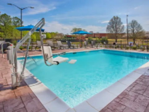 Holiday Inn Express & Suites COVINGTON by IHG Hotels in Covington