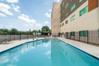 Holiday Inn Express & Suites ATLANTA AIRPORT NE - HAPEVILLE by IHG - Pools