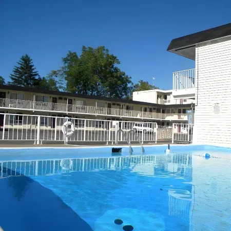 Fairway Inn by the Falls