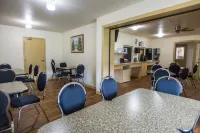 Sleep Suite Motel Hotels in Steinbach