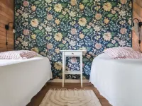 Artturin mökki Hotels in Siuntio