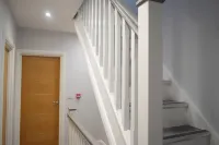 Charming 5 Bedroom Home in High Wycombe Perfect for Families