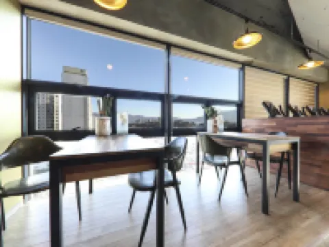 ชางวอน ซังนัม-ดง โฮเทล เดอะ เวย์ โรงแรมในชางวอน