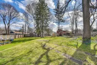 < 2 Mi to Hospitals & University: South Wedge Apt! - 3-Star