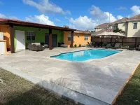Large family villa with ocean view and gardens - Biệt thự
