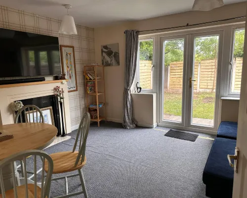 3 Bed Entire House - Runcorn Hotels in Runcorn