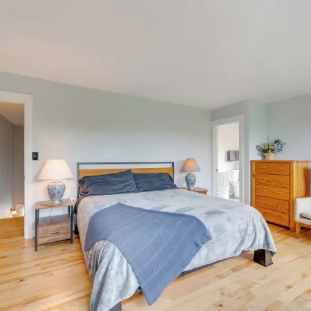Mtn Views, On-site Trails! Spacious Bartlett Home