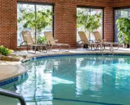 DoubleTree by Hilton Leominster - Pools