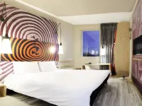 Ibis Apartadó