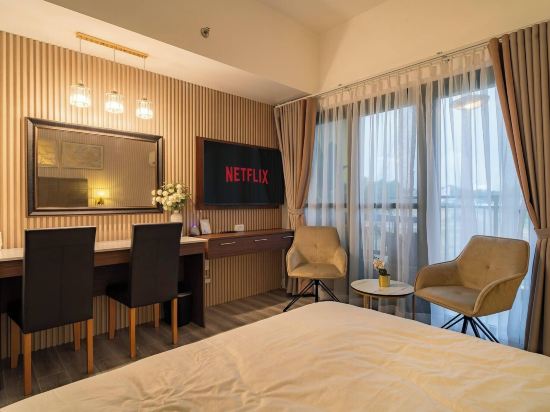 Elegant Studio, Close to the Airport and big Malls