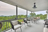 'Hilltop Hideaway' Branson Home w/ Trampoline! - Homestays