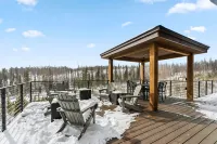 Luxury Silverthorne Retreat -  Panoramic Mountain & Lake Views, Hot Tub & Gazebo