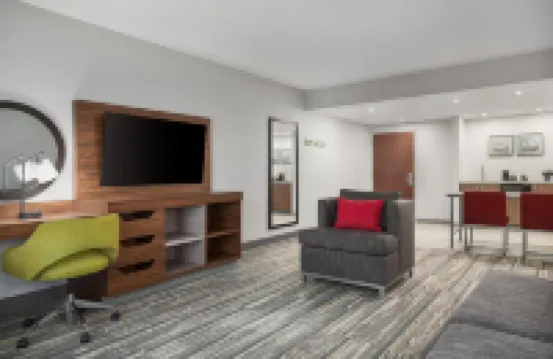 Hampton Inn & Suites Charlotte-Arrowood Rd. Hotels near Arrowood