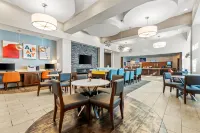 Holiday Inn Express & Suites ALBANY by IHG - breakfast