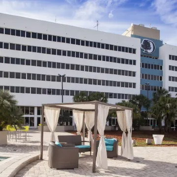 DoubleTree by Hilton Hotel Jacksonville Airport Hotels near Riverview Park