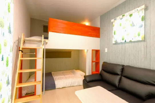 TARAILER SHIP GARDEN