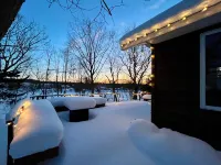 Stay at our cozy pet friendly River Retreat on the banks of the Seneca River. Hotels in Lysander
