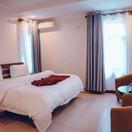 Royal Crown Hotel