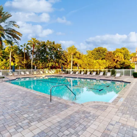 Immaculate Townhome in Upscale Community w/ Pool & Balcony - Near Beach