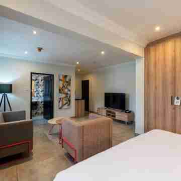 Anew Hotel & Convention Centre or Tambo Johannesburg Rooms