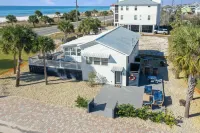 Caroline's Cottage by Pristine Properties Vacation Rentals - Parkering