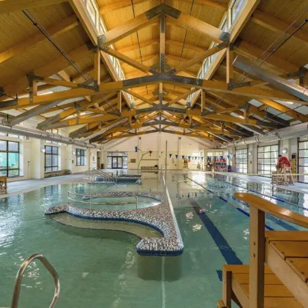 Sunriver Adventure Lodge - 4Br/3.5BA, 2 Primary Suites, A/C, Bikes, & Sharc