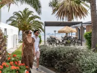 Comer Kinetta Beach Hotels in Megara