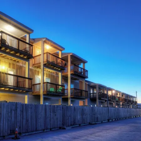 Ocean's 96 by Avantstay Heated Pool + Foosball Table + Media Room + Walk to North Padre Beach