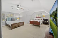 +Golf Cart +Jacuzzi + Ping Pong + 0.6 Miles to Historic Village and Pinehurst #2
