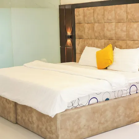 Oasis hotel and suites