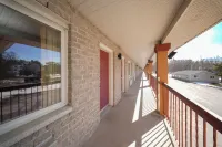 Super 8 by Wyndham Kingston