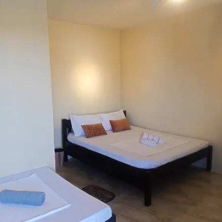 Quad or Family Room at V Hostel Galera Отели рядом с достопримечательностью «Водопад Тамарау»