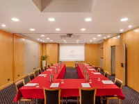 City Life Hotel Poliziano, by R Collection Hotels Hotel berhampiran Gerbang Keamanan