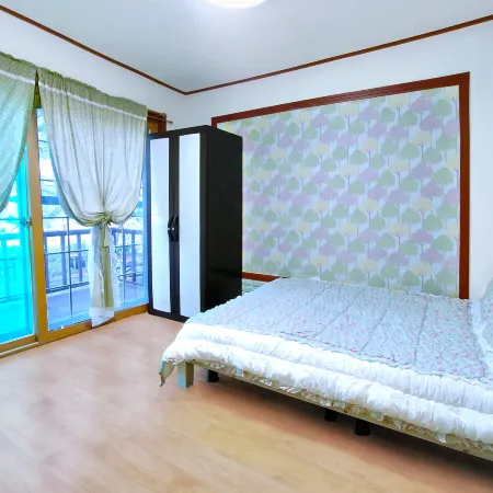 Jecheon Lake View Pension