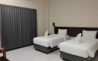 Palm Bajo Hotel