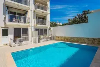 Maisonette with Communal Pool in Qala