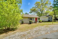 Near Horse Shows & Events! Blissful Tryon Cottage - Homestays