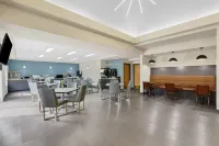 PRAIRIE CREST RED DEER by IHG - Pet Friendly