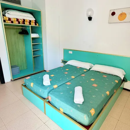 Apartments Lloret Sun