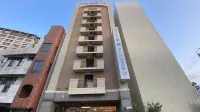 Toyoko Inn Okinawa Naha Kokusai-dori Miebashi-eki - موقف سيارات
